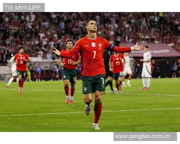 C罗社交媒体分享庆祝照片喜迎950球里程碑助力球队获胜的喜悦